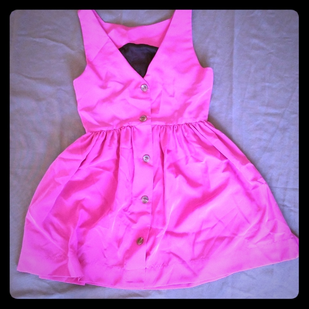 Sleeveless dress